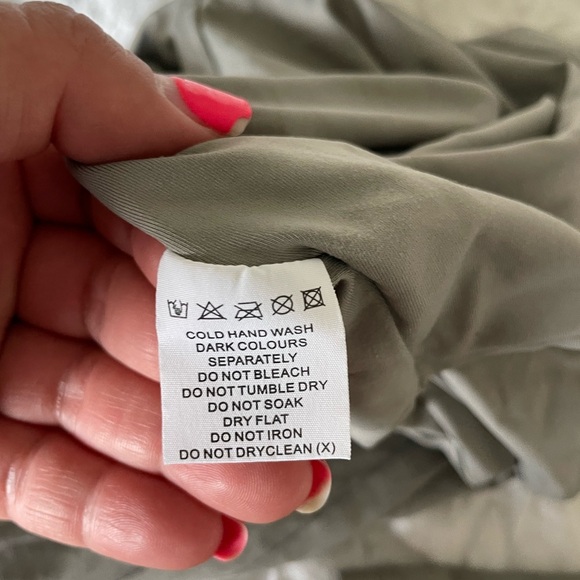 Meshki Emely  Fitted Long Sleeve Crop Top - Picture 8 of 10